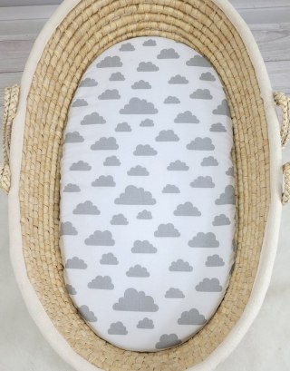 Prześcieradło bawełniane do wózka gondoli kosza Mojżesza Boho 75x35 cm - Chmurki szare