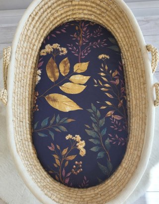 Prześcieradło bawełniane do wózka gondoli kosza Mojżesza Boho 75x35 cm - Floristic granat