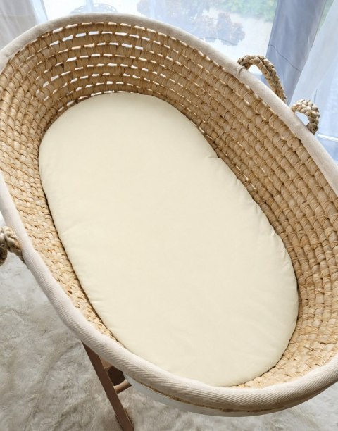 Prześcieradło bawełniane do wózka gondoli kosza Mojżesza Boho 75x35 cm - łączka różowa