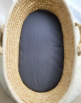 Prześcieradło bawełniane do wózka gondoli kosza Mojżesza Boho 75x35 cm - antracyt